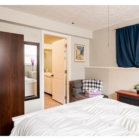 Appartement Hidden Gem Near Downtown Frederick And Shopping Extérieur photo