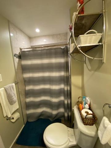 Appartement Hidden Gem Near Downtown Frederick And Shopping Extérieur photo